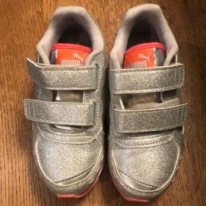 Girls toddler Puma Shoes